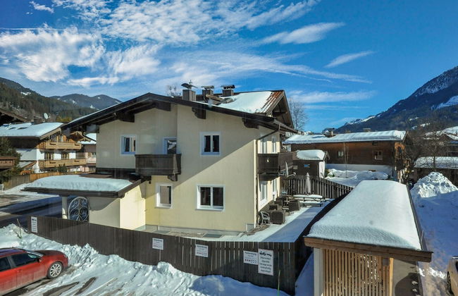 Luxury Holiday Home in Brixen im Thale Near Ski Area - Foto 1