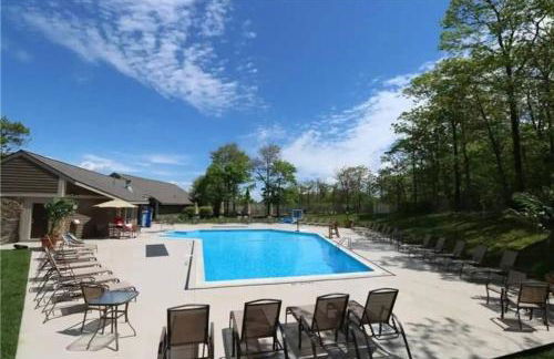 Hidden Valley -1 BR w/ Loft -2 Min. walk to Pool/Ten - Foto 5