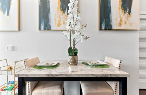 NEW! Royal Penthouse King Bed Amazing Views! - Foto 2