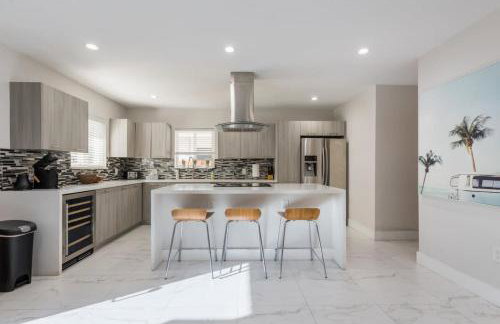 Olas Villa by Rove Travel - Home with Heated Pool - Foto 18