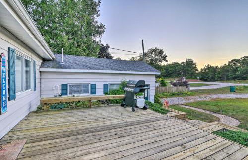 East Tawas Cabin with Lake Huron Access and Views - Foto 26