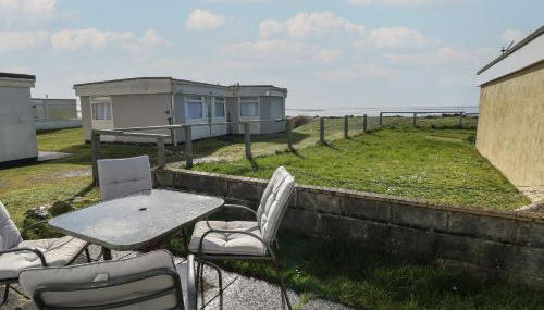 Shipwreck Chalet - Photo 3