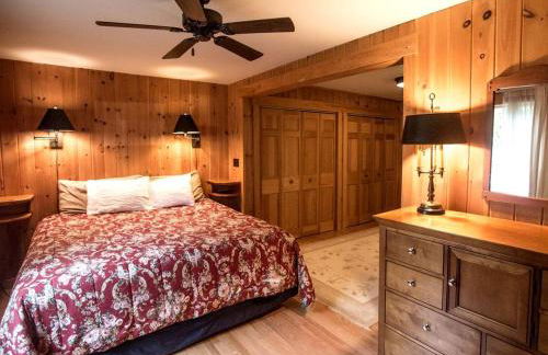 Gorgeous Cottage Rental on Banks of Rangeley Lake in Rangeley, Maine - Foto 3