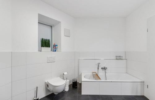 WINETIME - modern - Boxspringbetten - Nähe Mercedes-Benz - Foto 7