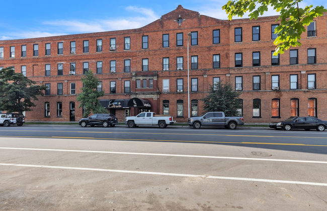 Stylish Chic Retreat At Lafayette Lofts 1 Bedroom Apts by RedAwning - Foto 24