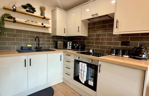 Detached Modern Flat 8 Min Walk to Pudsey Station - Foto 7