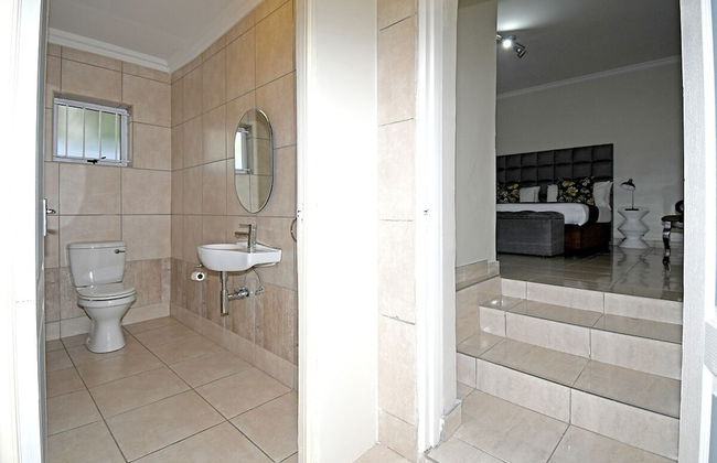 Zwelakho Luxury furnished apartments - Photo 8