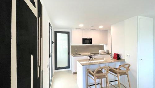 Beach Paradise 2 Bedrooms - Photo 3