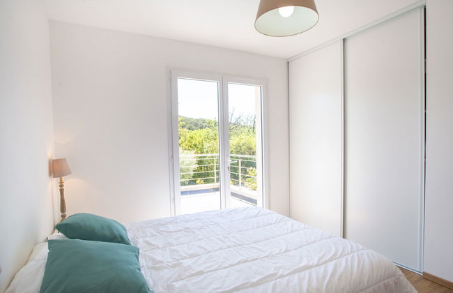 4 bedroom House in Bormes-les-Mimosas with private pool and garden - Photo 23