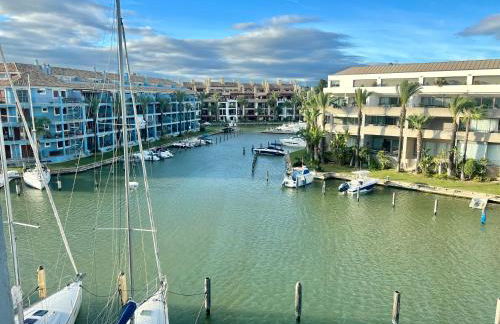 Seaside Sotogrande Retreat with pool - Foto 32