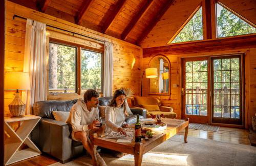 Timber A-Frame, Large Deck, Hot Tub, Fireplace - Foto 13