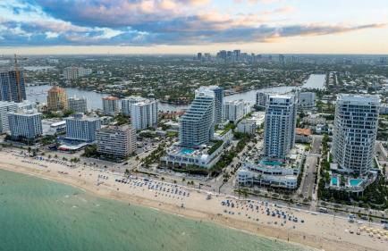 2BR Fort Lauderdale W Residence with Double Living Room, Ocean & Intercoastal Views, Brand New Sofas! - Foto 8