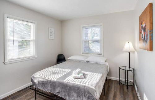 Modern & Quiet Suburban Ranch Mins to Dtwn and Stores - Foto 6