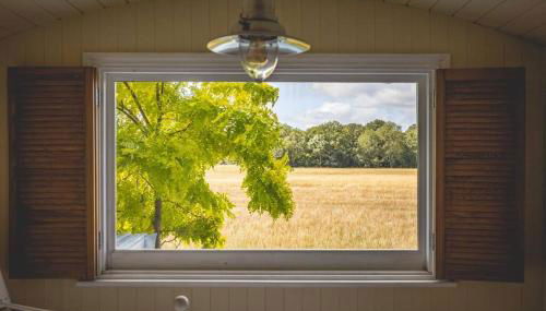 Relaxing Retreat - The Shepherds Hut - Hot Tub - By Tempstay - Foto 4