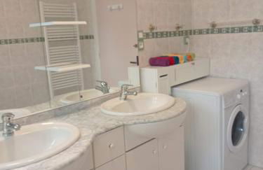 HAUT VILLA MESANGES EN BORD DE MER ! - Foto 35