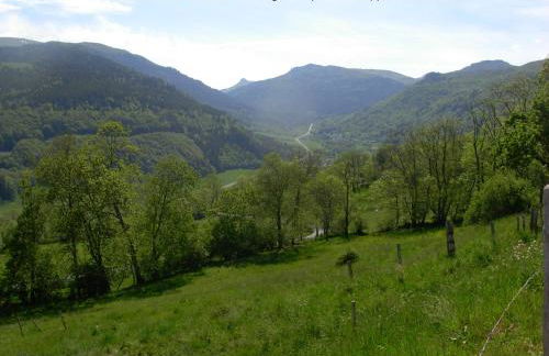 Vacances au pied des Monts du Cantal - Photo 14