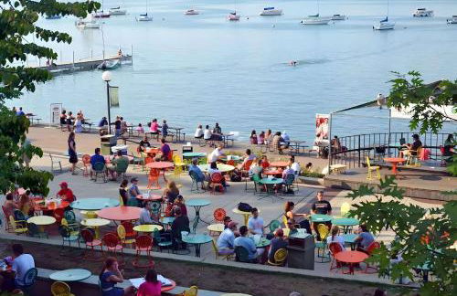 Jacuzzi 1BR loft with den and office-open concept - Foto 32