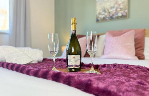 3-Bedroom spacious House, Private garden, Prime location, WiFi, Netflix - Foto 17