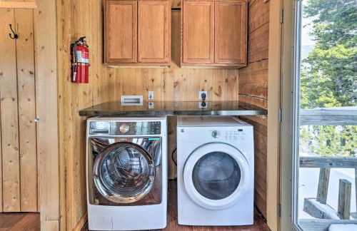 2 Mi to St Marys Glacier Modern Cabin with Hot Tub - Foto 19