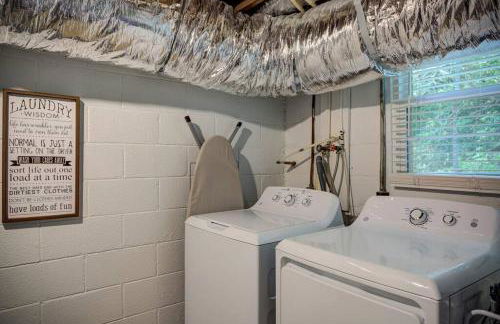 Mountain Home near Blue Ridge Parkway, Central Location! - Foto 30