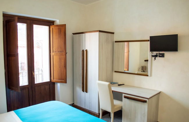 Palazzo Iaquinta - Rooms & Restaurant - Foto 4