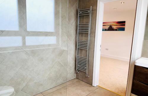 Serene Stays - Foto 34