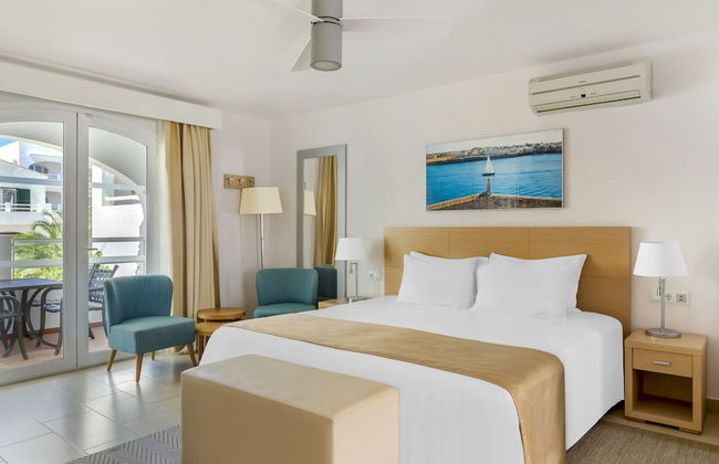 White Sands Beach Club - Photo 8