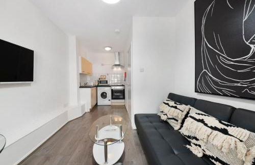 1 Bed Apartment- Finsbury Park Station A - Foto 13
