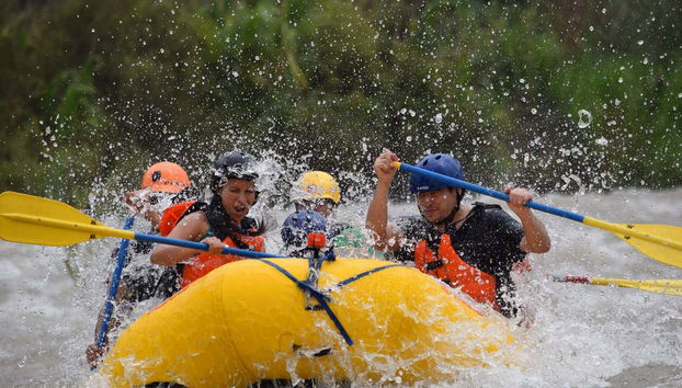 Rafting en el río Cañete