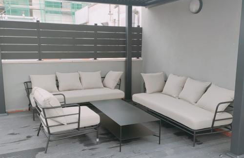 Large terrace luxury apartment - Photo 8