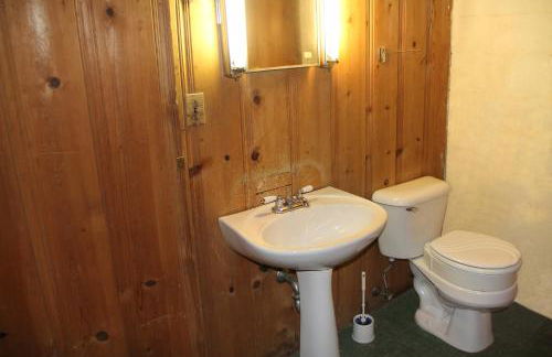 Beautiful, Cozy Stay in Oak Park, Queen Bedroom, Work Setup & Backyard Grill - Foto 15