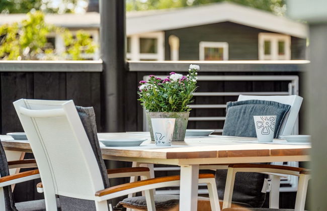 "Sighfrith" - 150m from the sea - Photo 8