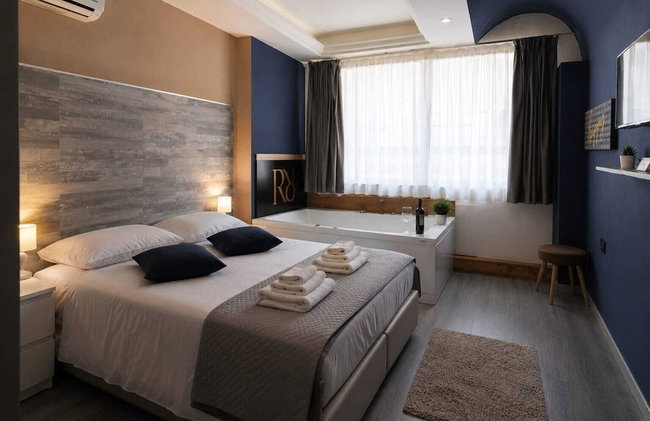 Royalty room spa - Photo 23