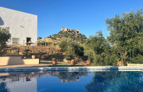 Casa Caraza. Un olivar con vistas al castillo de Juego de Tronos - Foto 18