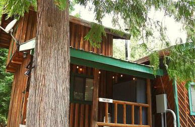 Spacious, Custom-Built Log Cabin - Foto 1