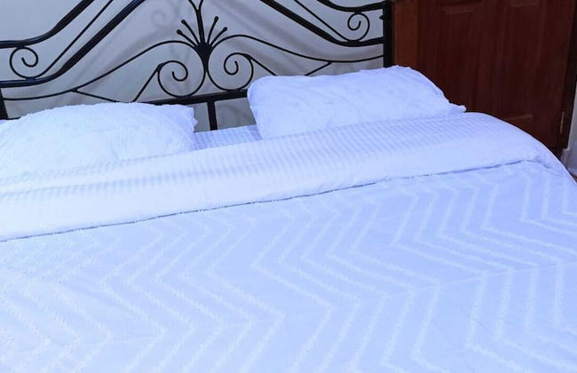 Redhill Cliff Complex - Foto 3