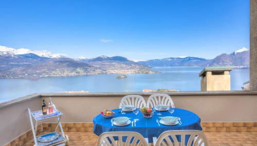 Lake View Terrace Over The Borromean Isla - Happy Rentals - Foto 3