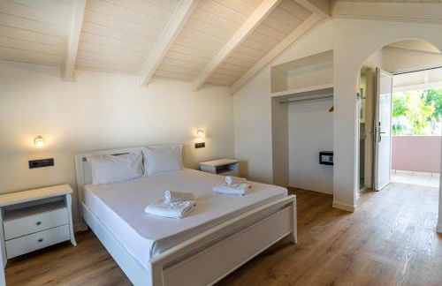 Alamis Hotel & Apartments - Photo 28