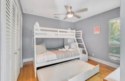 Idyllic Boca Pool Home: 4/2.5 + Study-FAU & Mizner - Foto 9