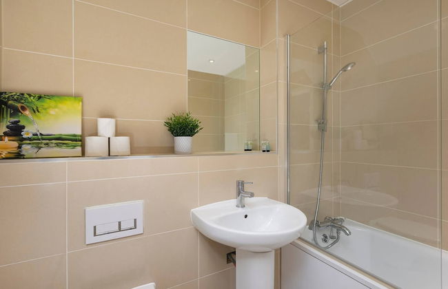 Skyvillion - Huge 4bed Apartment Wbalcony - Parking - Photo 25