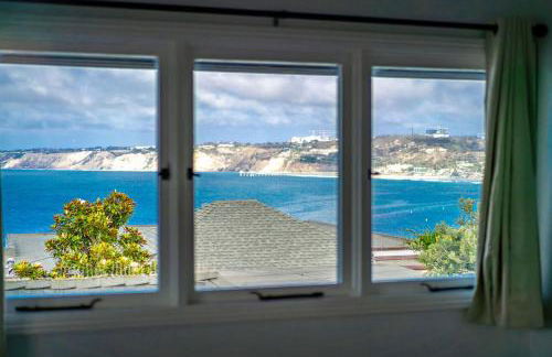 Blue Water View Condo in Prime Coastal Locale - Foto 3