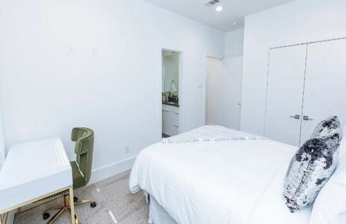 Cozy and Chic 3BR Retreat in Downtown Houston - Foto 20