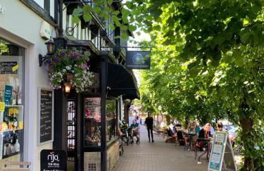 Town Centre Cottage - Photo 61