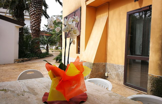 Charming Villa in Maida With Pool & Garden - Photo 25