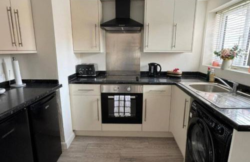 Cottage - Sleeps 4 - Pets Ok - Garden - Parking - Foto 5