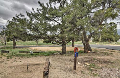 Stunning Home with Fire Pit, 11 Mi to Mt Yale! - Foto 39