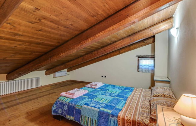 Villa in Piandimeleto With Pool & Sauna - Foto 9