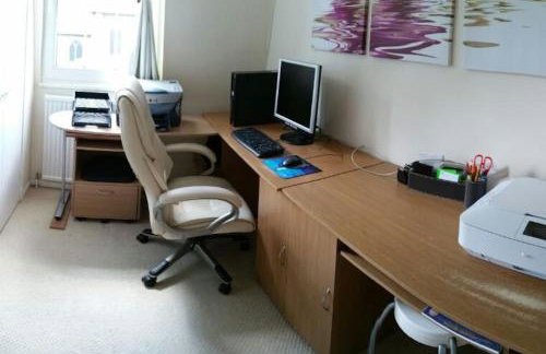 Basingstoke Townhouse - Foto 16