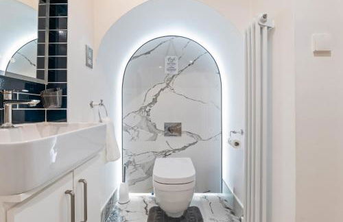 Warstone Suite-Luxury 2-Bedroom Flat, Parking, WiFi, Netflix, Central Location - Foto 11