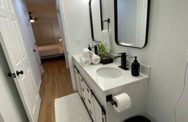 Modern Luxury Home Towel Warmers, Wi-Fi, Coffee - Foto 39